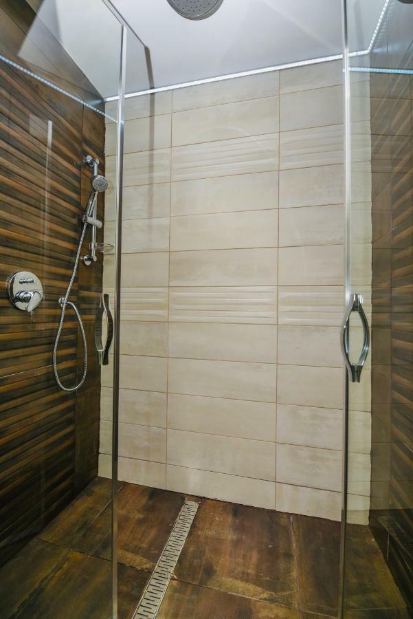 Heart With Free Private Parking Apartment Budapest