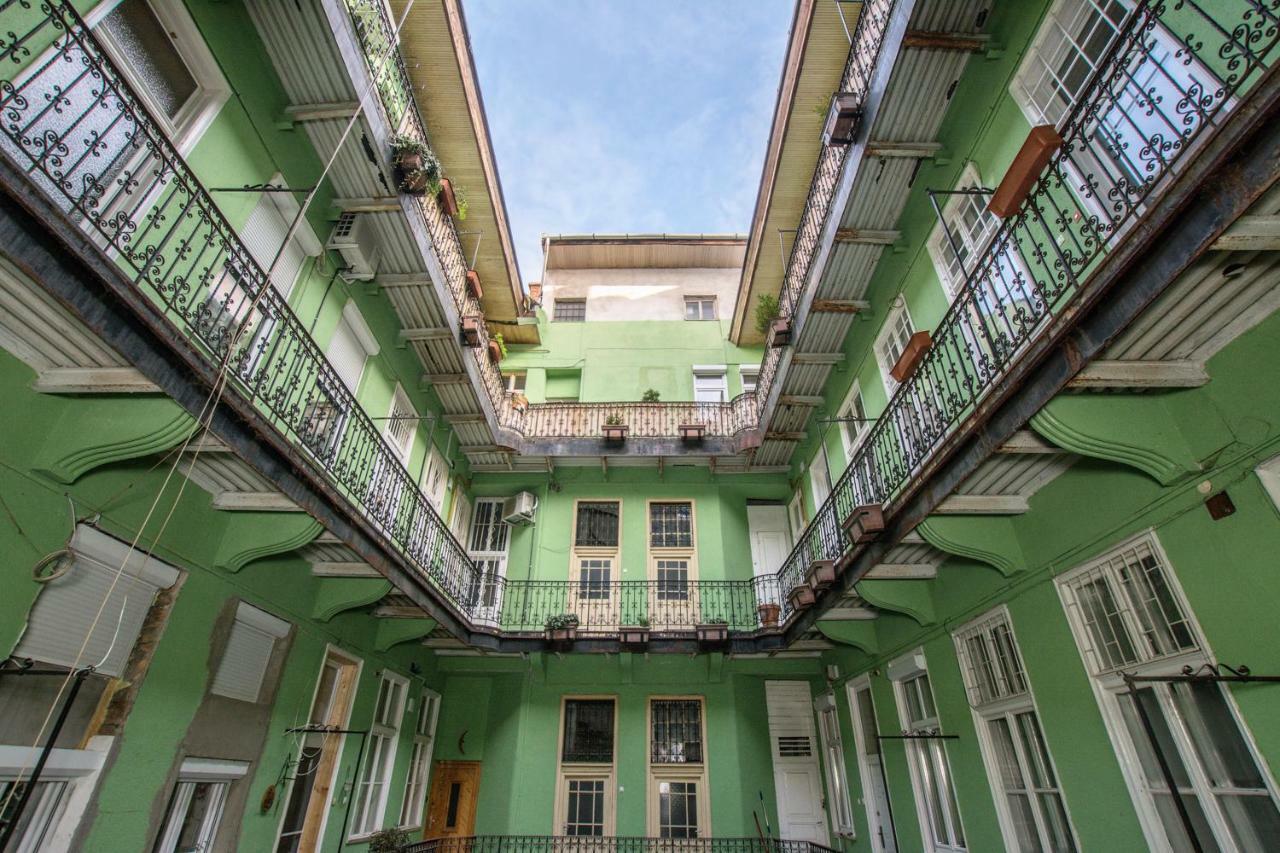 Heart With Free Private Parking Apartment Budapest